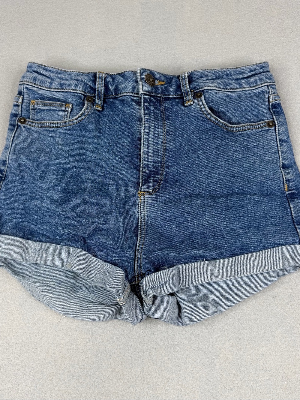 Subdued High Waist Denim Shorts Cuffed Raw Hem Medium Wash Size 25